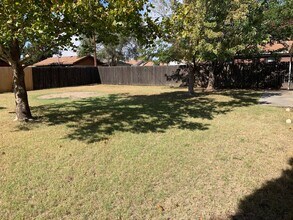 1106 La Paloma St in Amarillo, TX - Building Photo - Building Photo