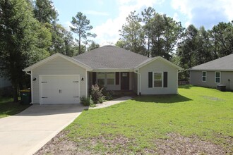 102 Windsor Dr, Unit 1728 in Crestview, FL - Building Photo - Building Photo