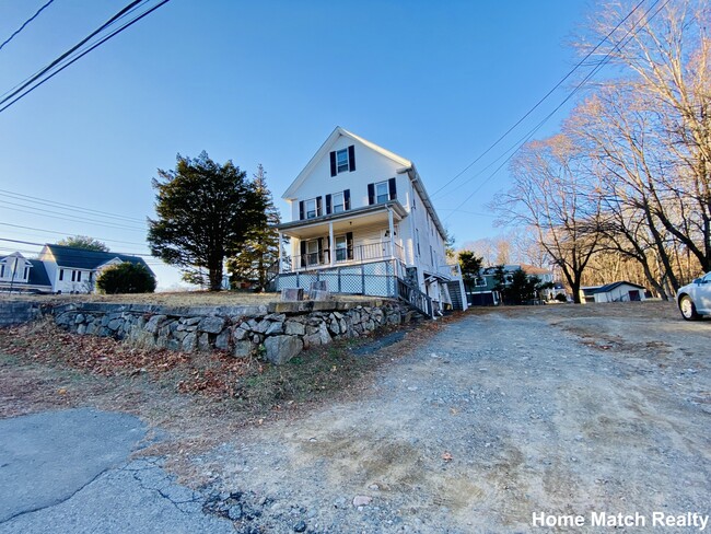 64 Cedar St, Unit R in Wellesley, MA - Building Photo - Building Photo