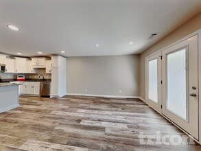 220 Signature Pl in Lebanon, TN - Foto de edificio - Building Photo