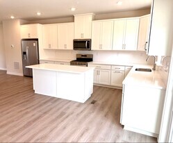 1289 Fillmore St in Phoenixville, PA - Building Photo