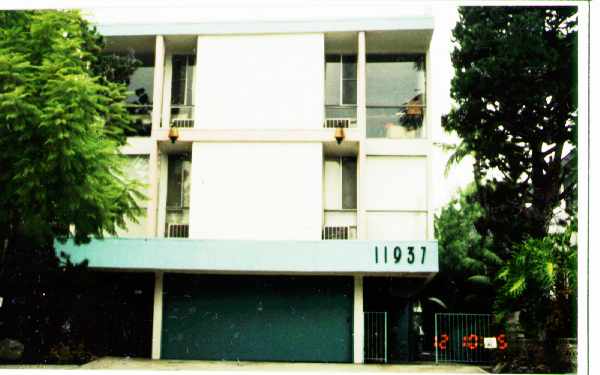 11937 Gorham Ave in Los Angeles, CA - Building Photo - Building Photo