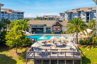 Venue Emerald Coast in Destin, FL - Foto de edificio - Building Photo