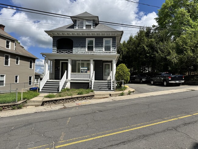 property at 21 Roseland Ave