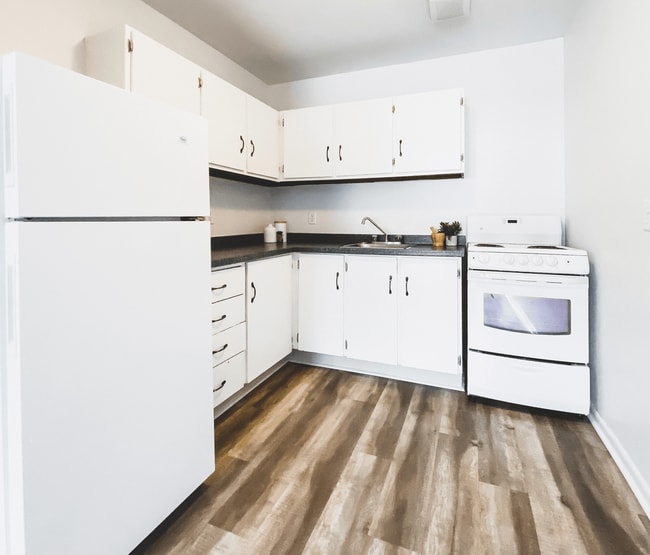 Forest Manor Apartments