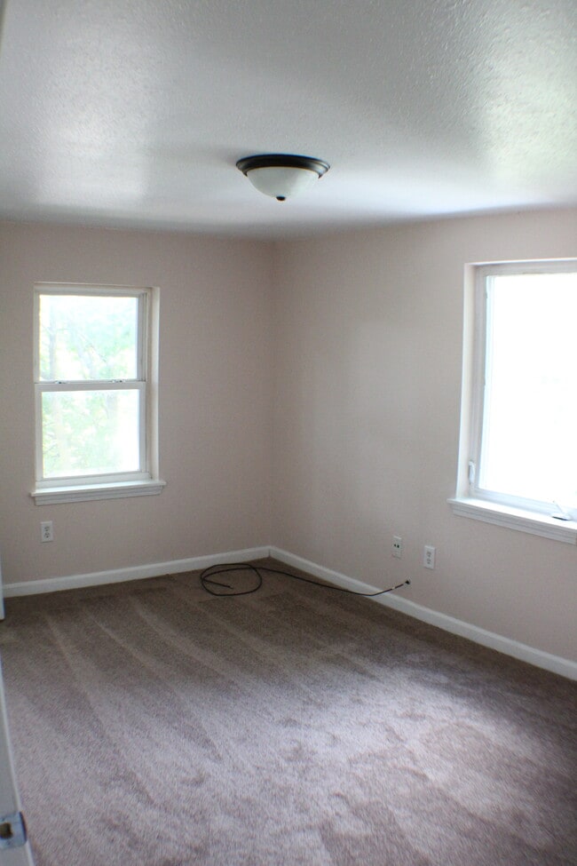 1018 N Pennsylvania Ave, Unit 1018 1/2 in Lansing, MI - Foto de edificio - Building Photo