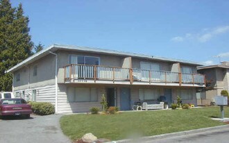 10716 SE 238th St in Kent, WA - Building Photo