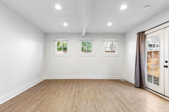 6541 SE 89th Ave in Portland, OR - Building Photo - Building Photo