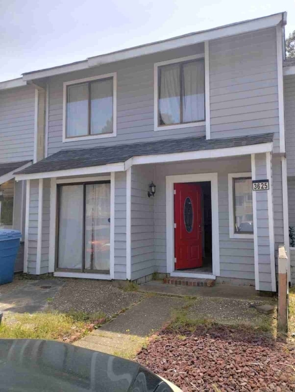 property at 3625 Chase Ct
