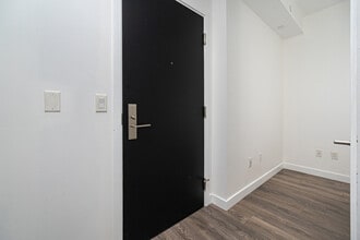 8 Eglinton Ave E in Toronto, ON - Building Photo - Building Photo