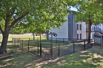 Parks on Taylor Apartment Homes in Sherman, TX - Building Photo - Building Photo