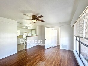 618 Pilgrim Dr in San Antonio, TX - Building Photo - Building Photo