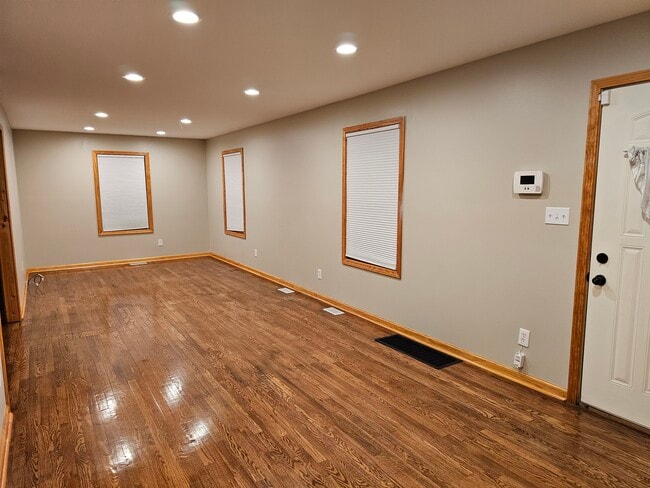 6806 Ridgeland Ave in Hammond, IN - Foto de edificio - Building Photo