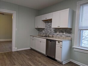 3755 Eastern Ave, Unit 3 in Cincinnati, OH - Building Photo - Building Photo