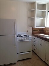 32 Vía Ventura, Unit Down in Monterey, CA - Building Photo - Building Photo