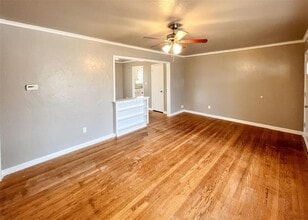 208 E 14th St in Edmond, OK - Building Photo - Building Photo