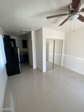 1401 E Carson Ave in Las Vegas, NV - Building Photo - Building Photo