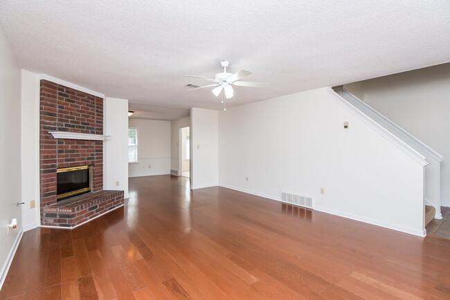 1400 Milestone Dr in Collierville, TN - Foto de edificio - Building Photo