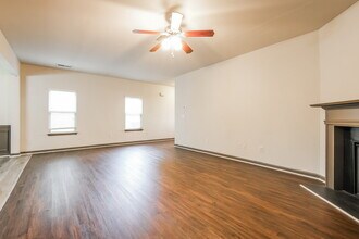 581 Sweet Ashley Way in Loganville, GA - Foto de edificio - Building Photo