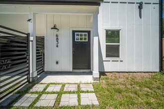 4706 Idaho St in Houston, TX - Building Photo - Building Photo