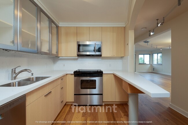 property at 732 11th Ave E