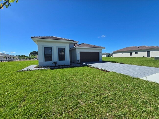 19534 SW 324th St in Homestead, FL - Building Photo - Building Photo