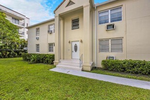 23 Phoenetia Ave in Coral Gables, FL - Building Photo