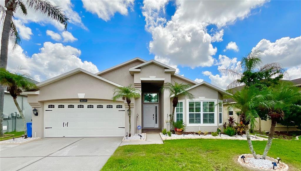 8627 Manassas Rd in Tampa, FL - Building Photo