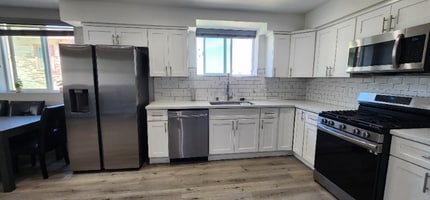 4651 W 18th St in Los Angeles, CA - Building Photo - Building Photo