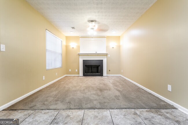 6482 Alford Way in Lithonia, GA - Building Photo - Building Photo