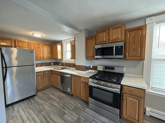 5 Falcon St in Boston, MA - Building Photo - Building Photo