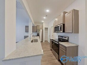 6150 Taramore Ln NW, Unit 1 in Huntsville, AL - Building Photo - Building Photo