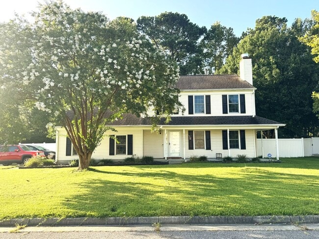 property at 3917 Larchwood Dr