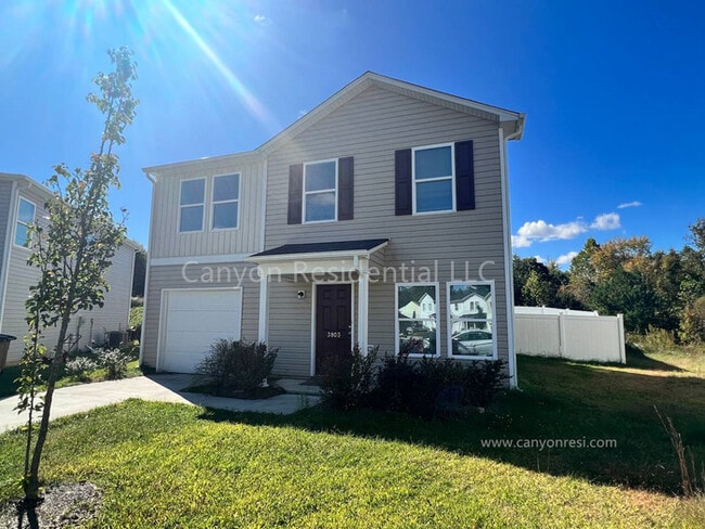 3803 Bellingham Ct in Greensboro, NC - Building Photo - Building Photo