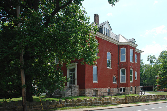 298 S Ashland Ave in Lexington, KY - Foto de edificio - Building Photo