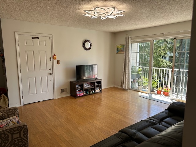 property at 37 Lindsey Ct