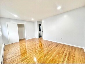 13 Silver St in Bayonne, NJ - Building Photo - Building Photo