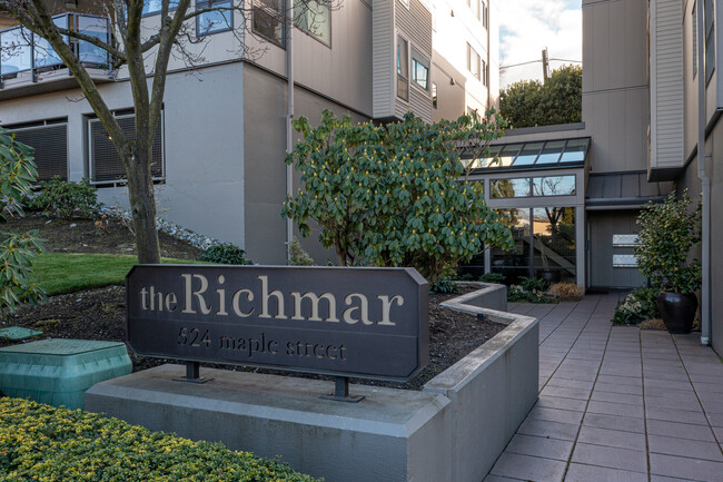 The Richmor in Edmonds, WA - Foto de edificio - Building Photo