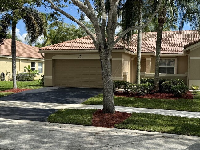 property at 2002 Andromeda Ln