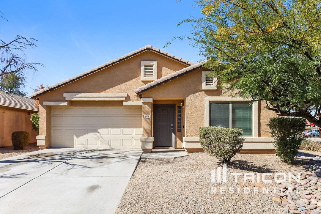 2116 S 160th Ln in Goodyear, AZ - Building Photo