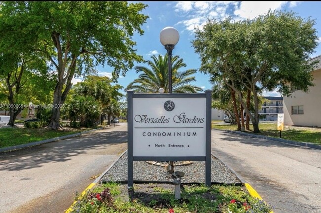 property at 8060 S Colony Cir