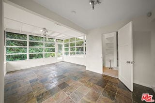 1581 Clear View Dr in Beverly Hills, CA - Building Photo - Building Photo