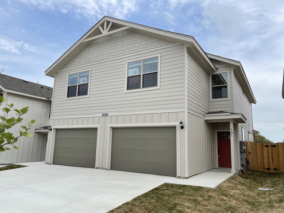 10314 Lynwood Branch in San Antonio, TX - Building Photo