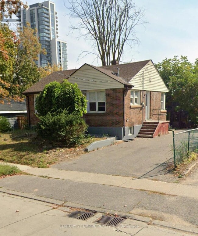 property at 65 Nelson St E