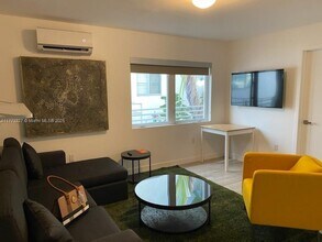 1610 Euclid Ave in Miami Beach, FL - Building Photo - Building Photo