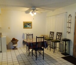29 Dearborn Pl in Goleta, CA - Building Photo - Building Photo