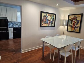 622 15th St in Miami Beach, FL - Foto de edificio - Building Photo