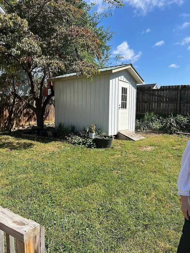 414 S Lynn Ave in Elizabethton, TN - Building Photo - Building Photo