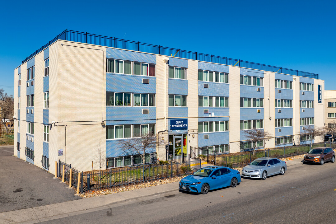 Grace Apartments in Denver, CO - Building Photo