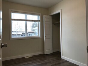 1625-1699 99 Ave in Dawson Creek, BC - Building Photo - Building Photo